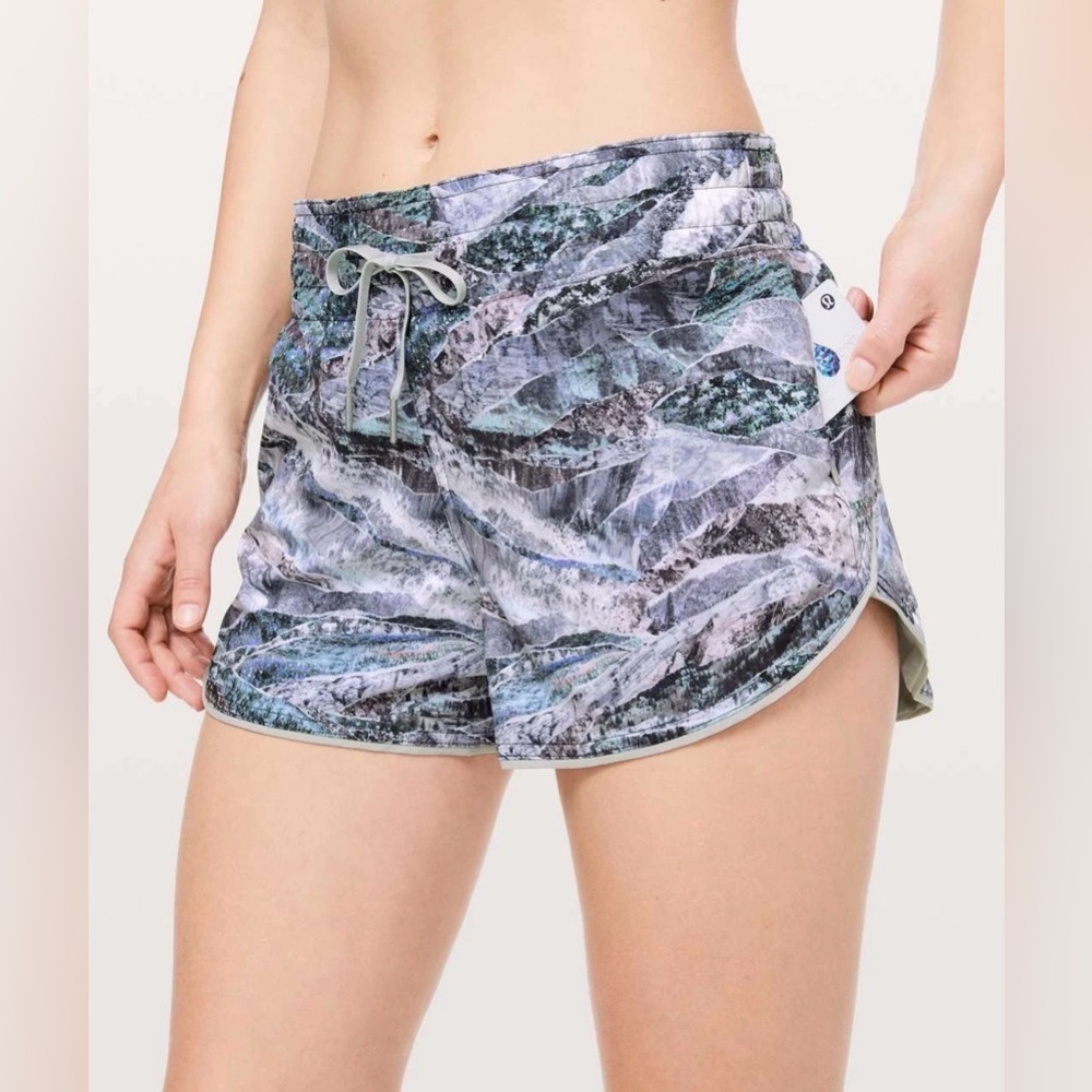 Lululemon Choose A Side Short 3" Springscape Multi / French Clay I SIZE: 4